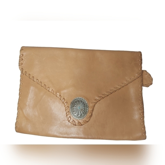 Myers tan clutch - Picture 1 of 6